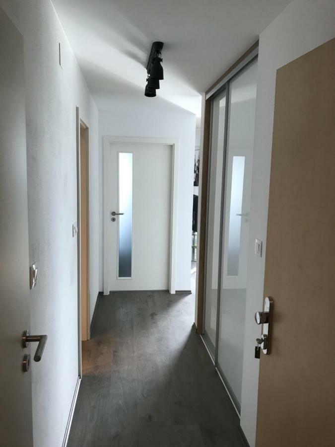 Greenbay Golf Apartments Тренчин Экстерьер фото