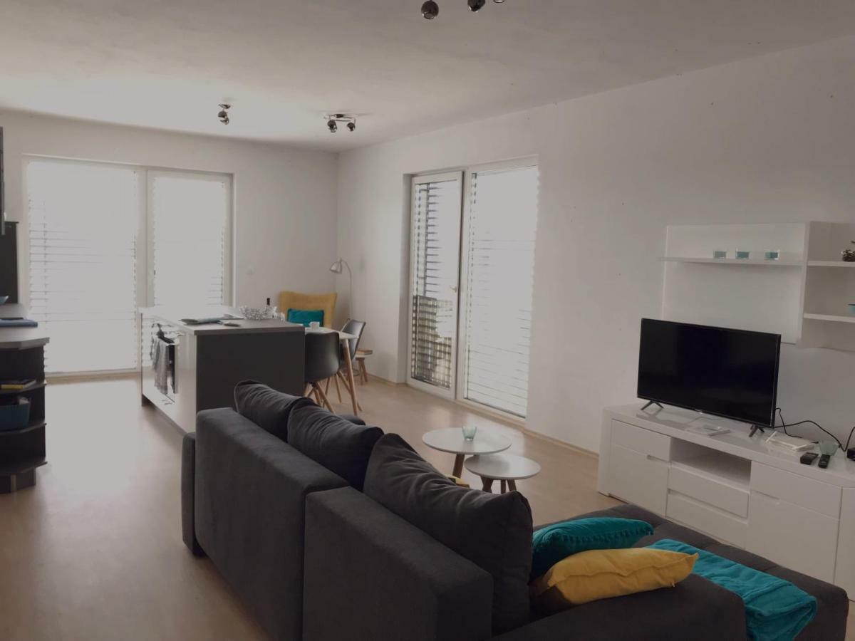 Greenbay Golf Apartments Тренчин Экстерьер фото