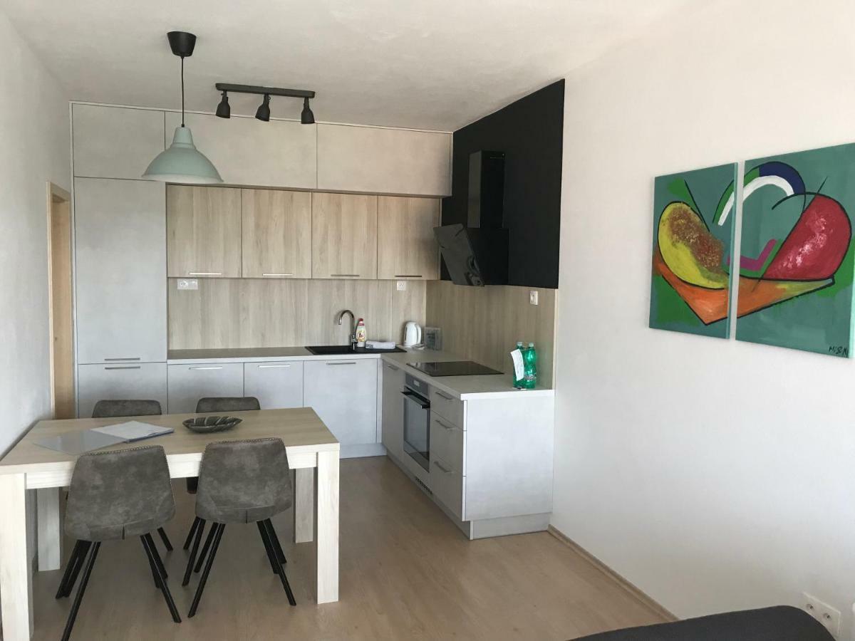 Greenbay Golf Apartments Тренчин Экстерьер фото